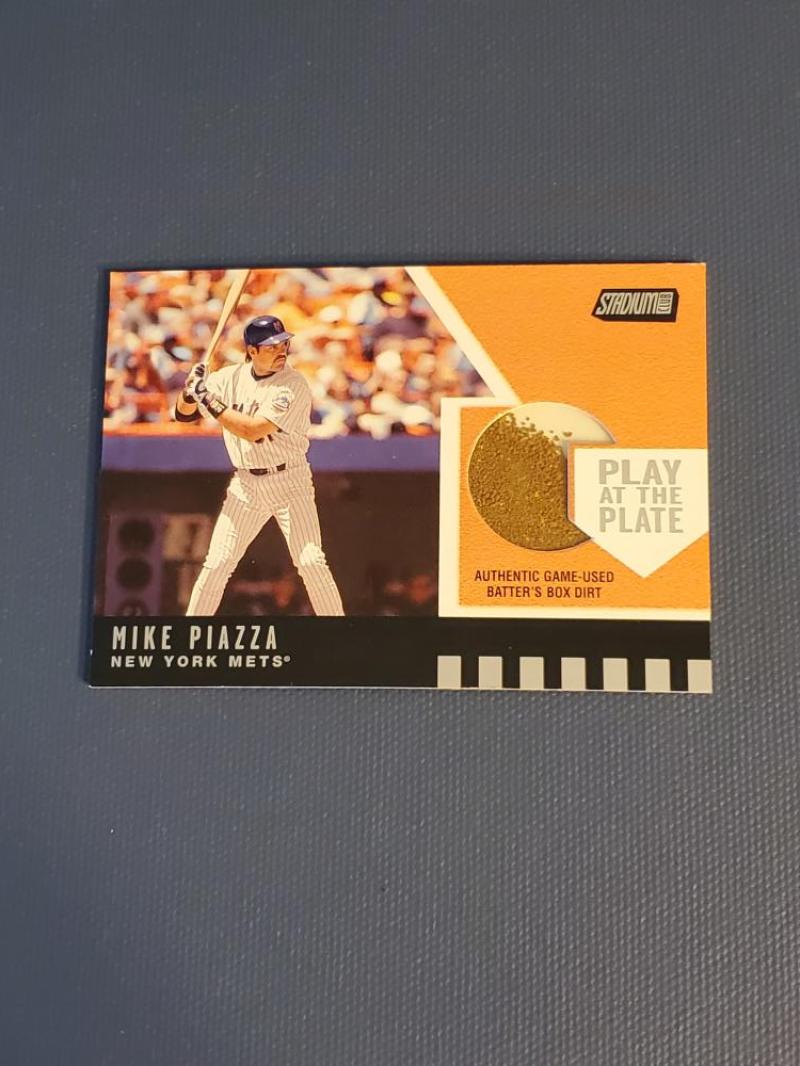 2001 Topps Stadium Club Play at the Plate Dirt Relic
