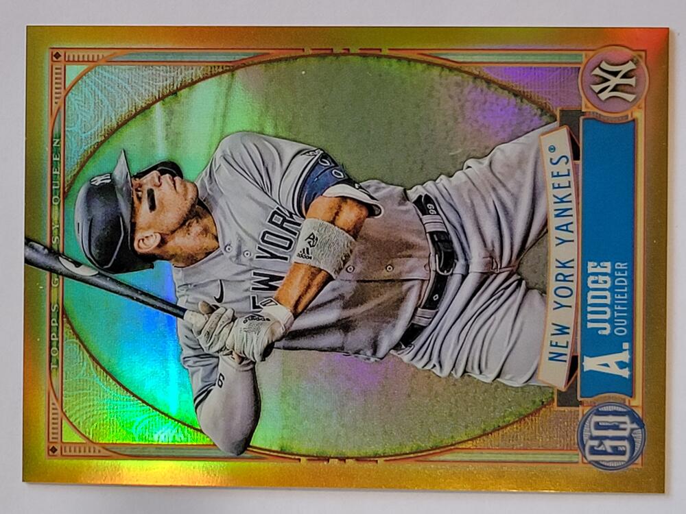 2021 Topps Gypsy Queen Chrome Refractor Gold